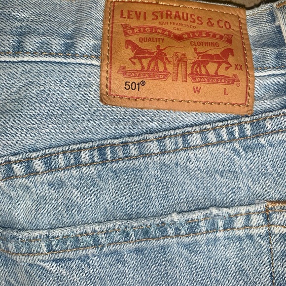 Levi’s shorts - Picture 4 of 4